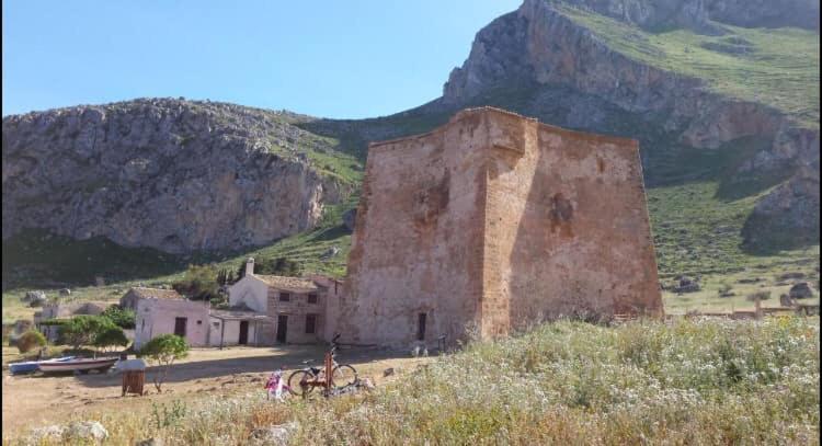 Appartamento I Tramonti Di Cofano Castelluzzo Eksteriør billede